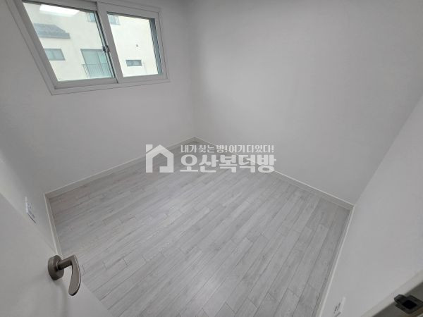경기 평택시 진위면 견산리 427-1 주건축물제104동 진위역 복층형 쓰리룸 매매 초중고 인접 즉시입주 가능 매매 매물번호 10836 사진 3